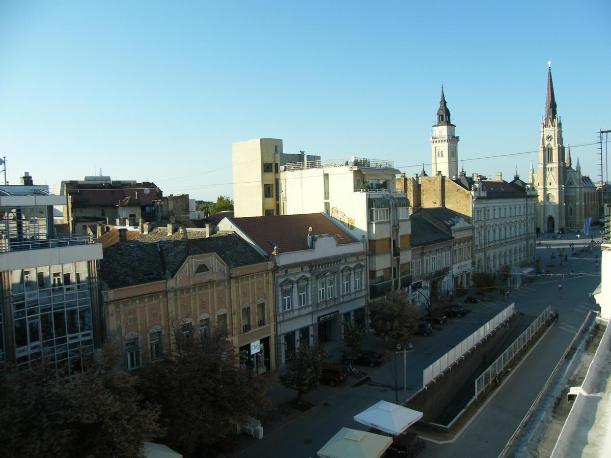 Hostel Nomad Novi Sad Eksteriør bilde