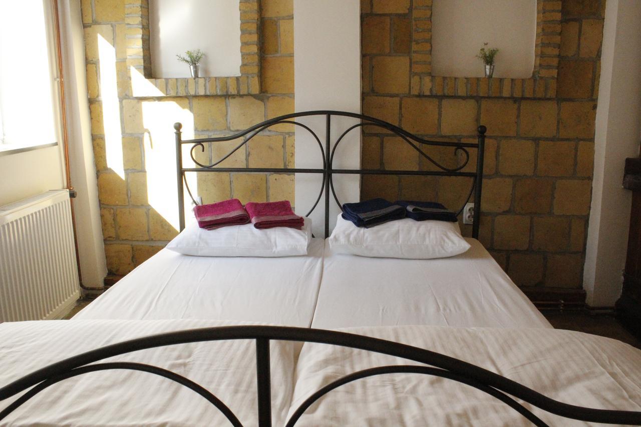 Hostel Nomad Novi Sad Eksteriør bilde