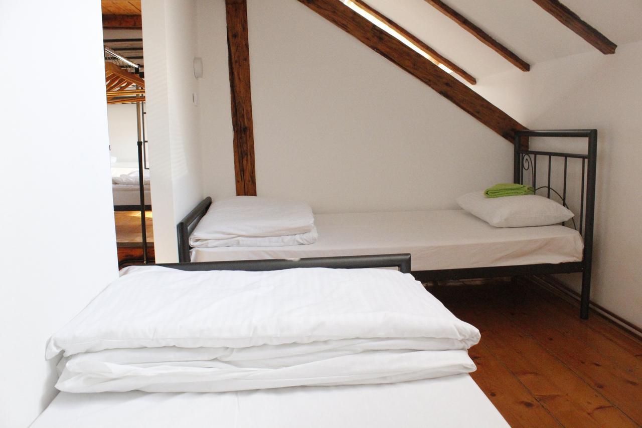 Hostel Nomad Novi Sad Eksteriør bilde