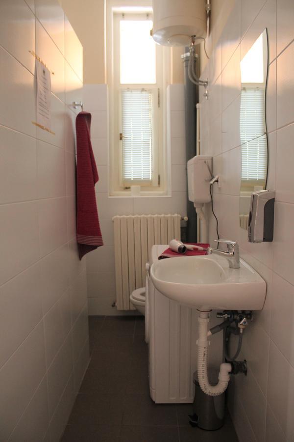 Hostel Nomad Novi Sad Eksteriør bilde