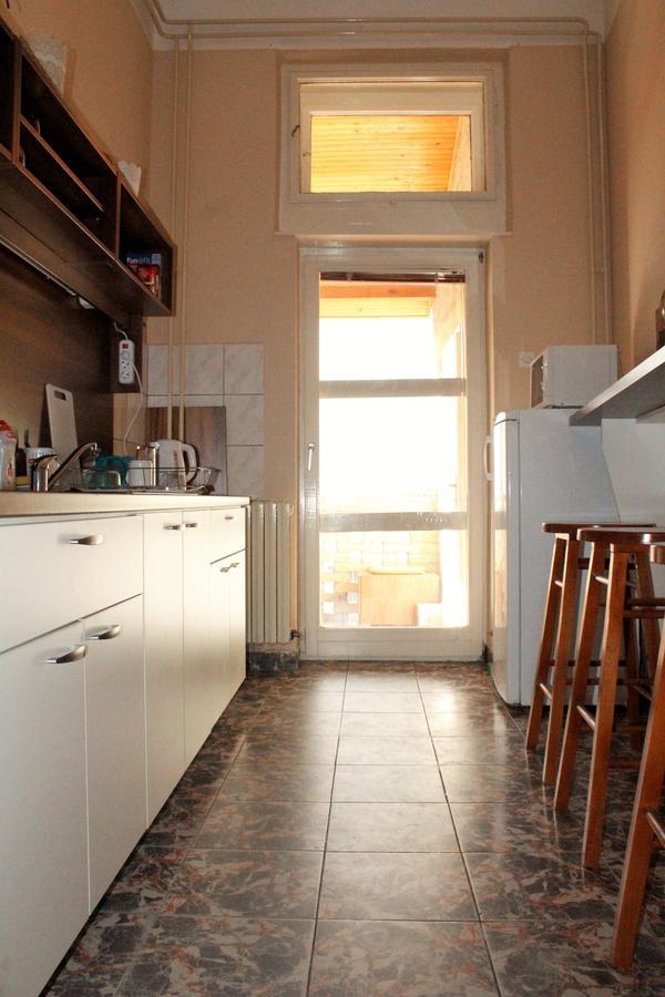 Hostel Nomad Novi Sad Eksteriør bilde